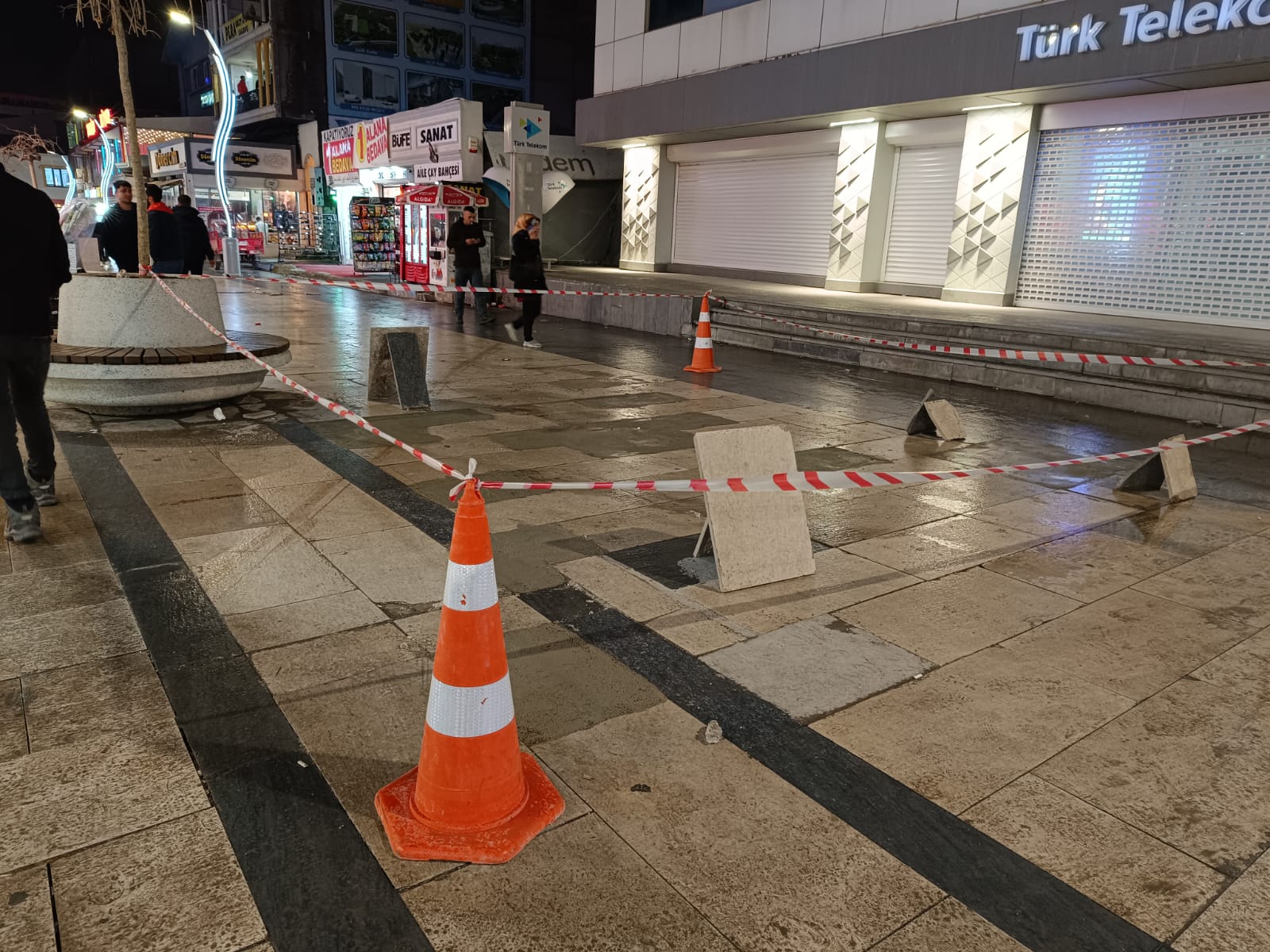 Van’ın Sanat Sokağı yamalı bohçaya döndü