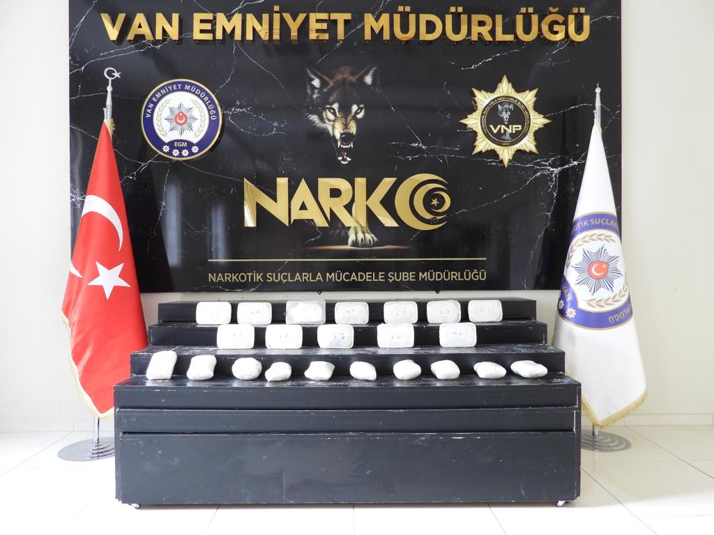 Van’da 12 kilogram uyuşturucu ele geçirildi