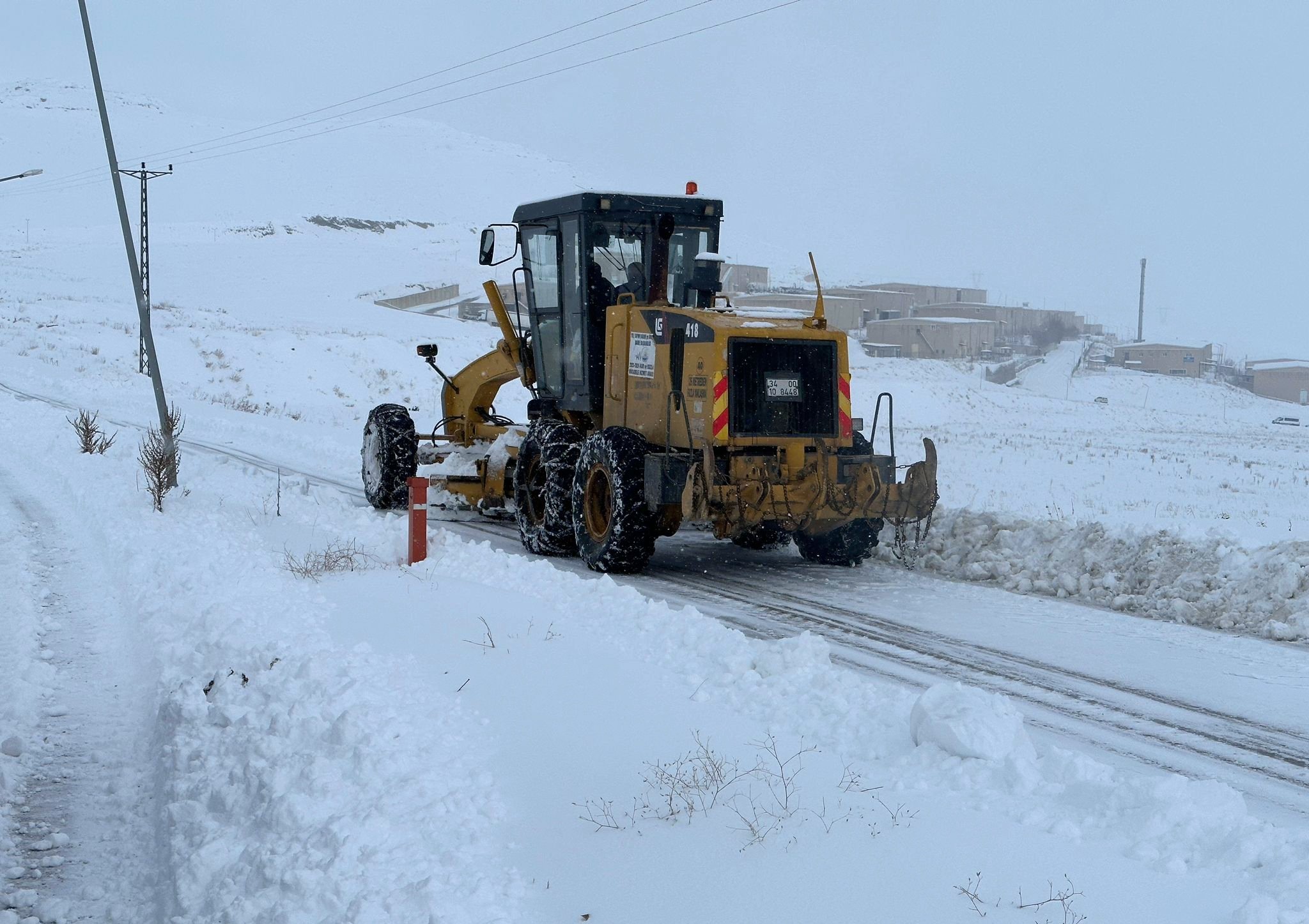 Van’da 7 yerleşim yeri yolu ulaşıma kapalı