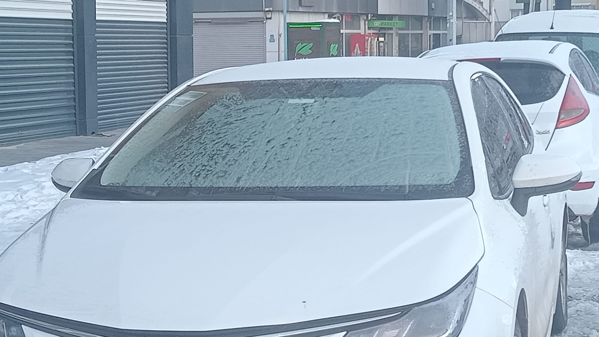 Van’da araçlar dondu!