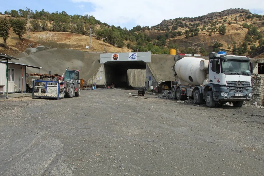 Van’da o sınır kapısı 34 yıldır açılmayı bekliyor