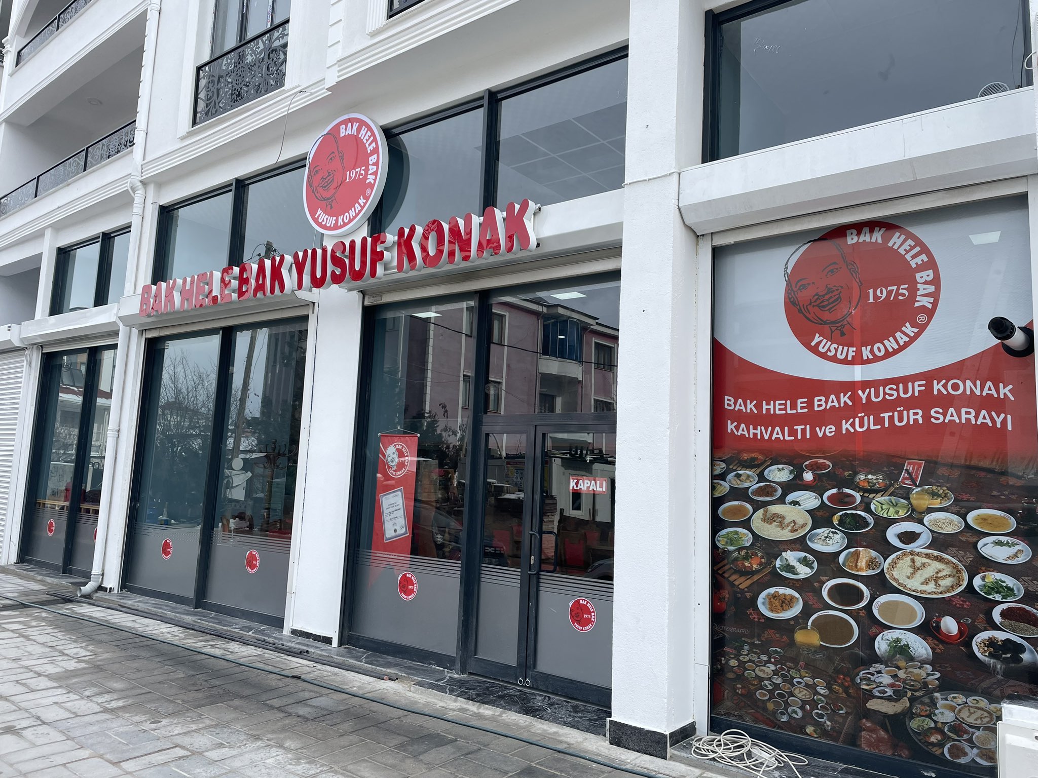 Van’ın tanınmış isimlerinden “Bak Hele Bak Yusuf Konak” tekrar hizmete başladı