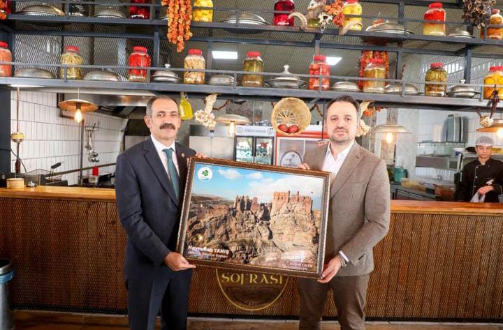 Gençlik Ve Spor Bakan Yardımcısı’ndan Başkan Tanış’a Ziyaret