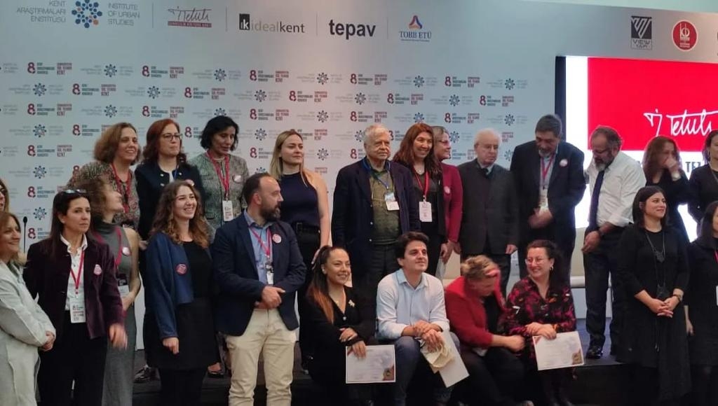 Van Cumhuriyet Caddesi üzerine yazdığı yüksek lisans tezi ödüle layık görüldü