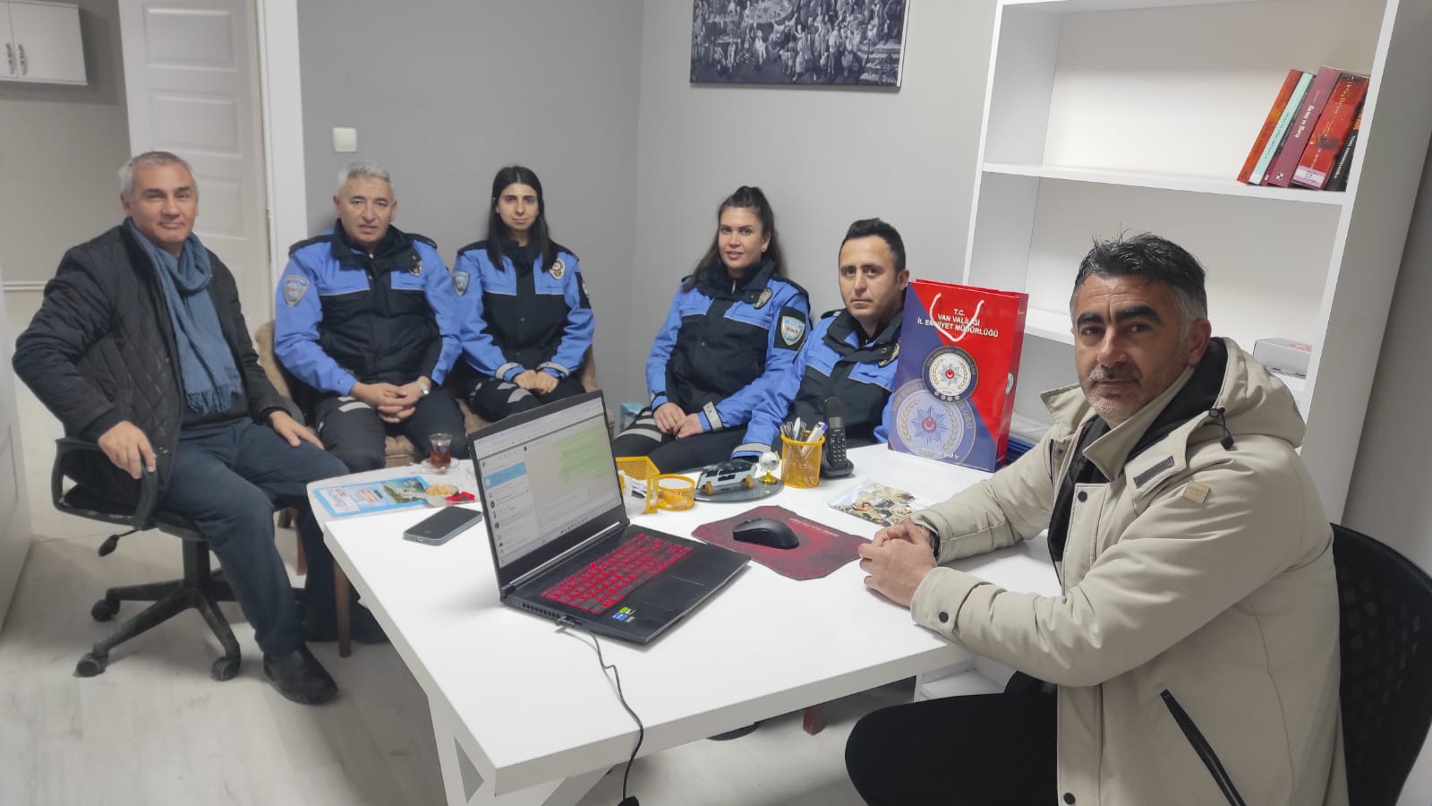 Van Emniyet Müdürlüğünden Haber Gürpınar’a ziyaret