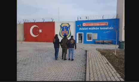 Van’da yüzlerce kişi tutuklandı