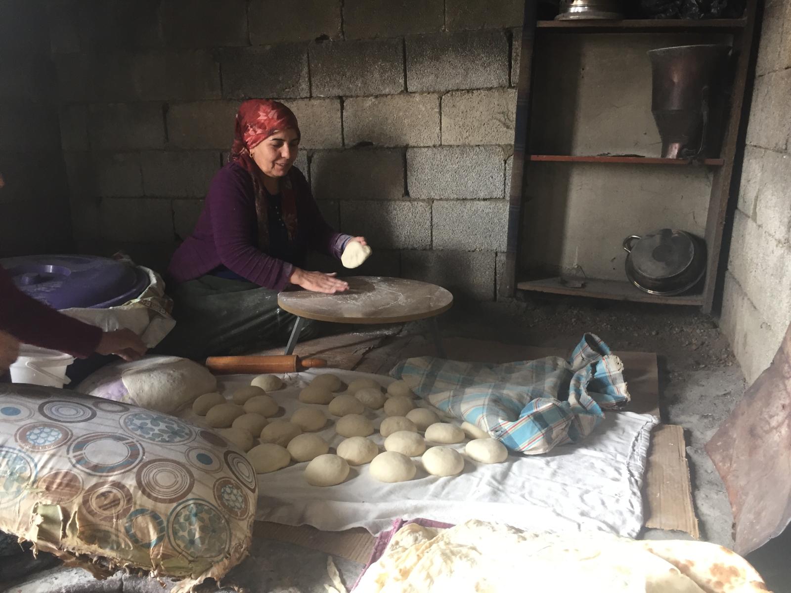 Van’ın geleneksel lezzeti: Tandır ekmeği