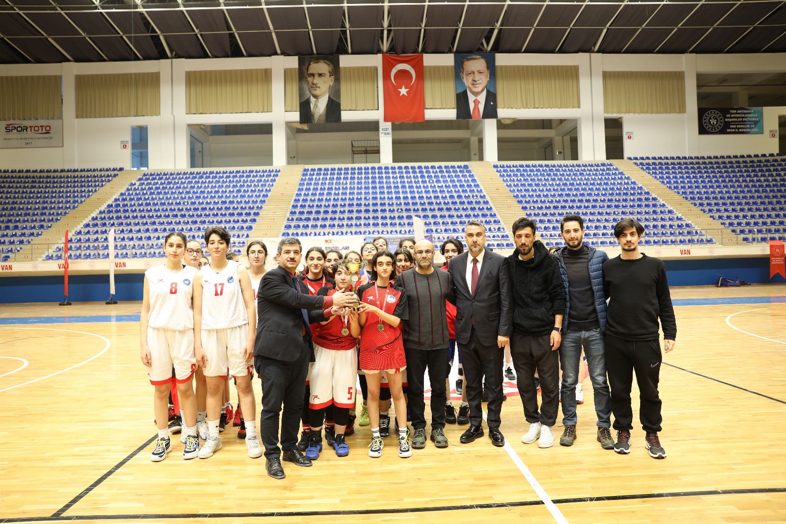 U14 VE U16 KIZLAR BASKETBOL ŞAMPİYONU, VAN İPEKYOLU BELEDİYESİ SPOR KULÜBÜ