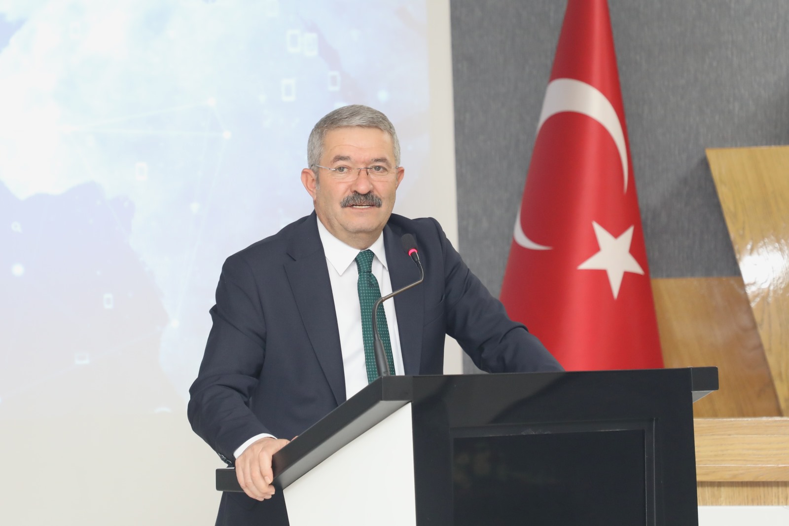 KARINCALAR VAN’DA!