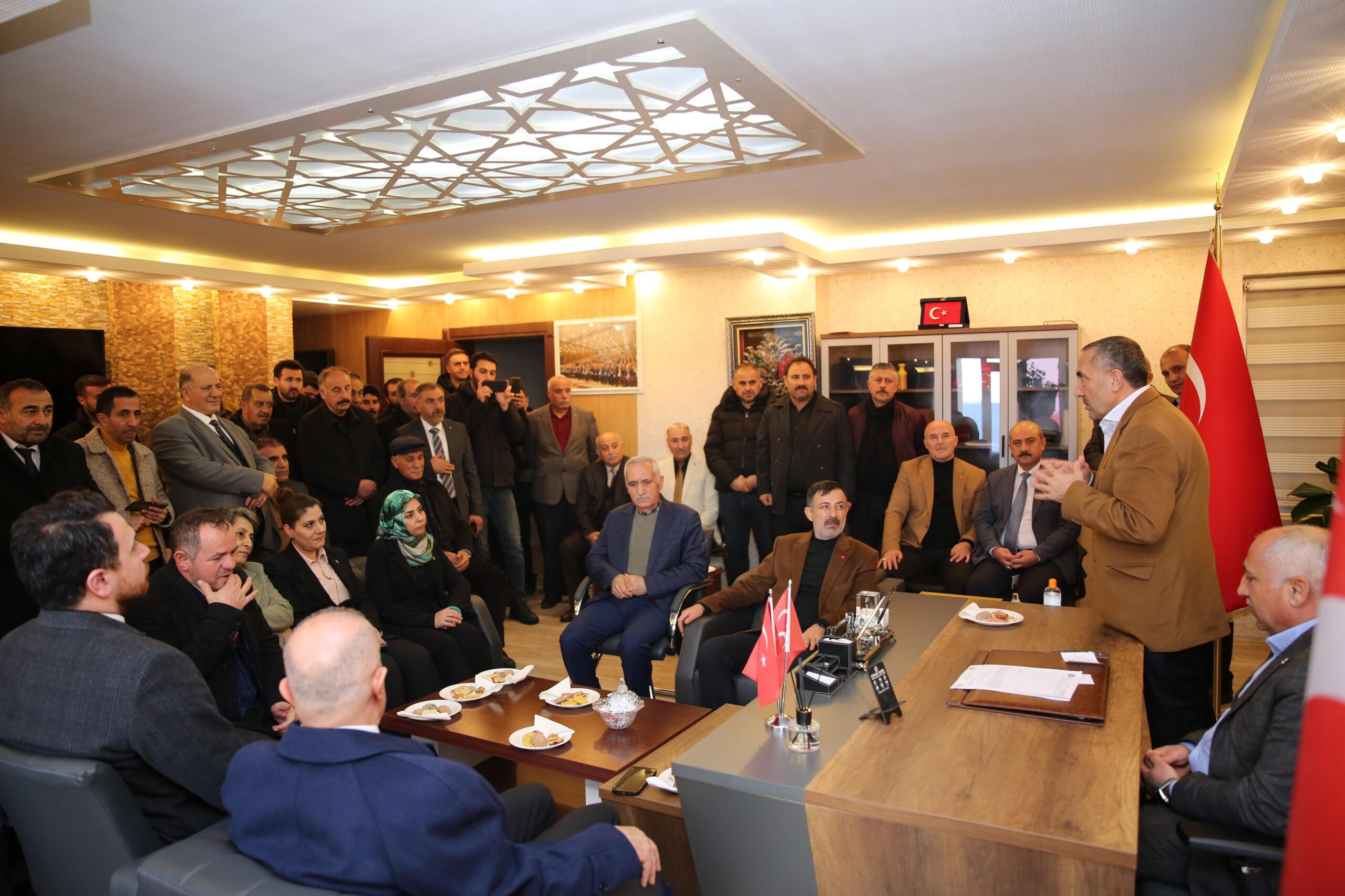 Abdulahat Arvas: Cumhur İttifakı huzur ve istikrarın teminatıdır