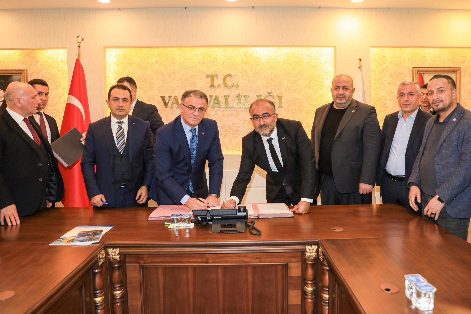 Van Büyükşehir Belediyesi işçilerine yüzde 95 zam!