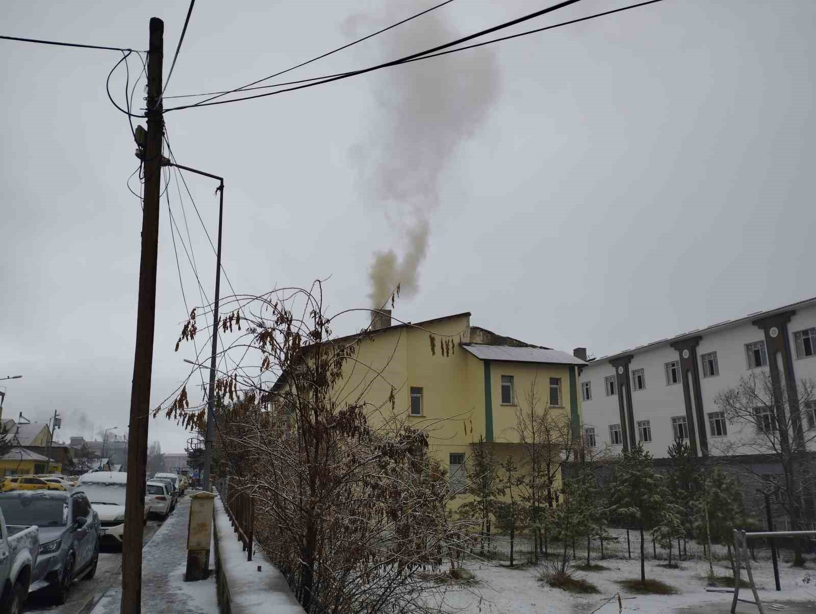 Varto’da hava kirliliği arttı, vatandaşlar doğal gaz istiyor