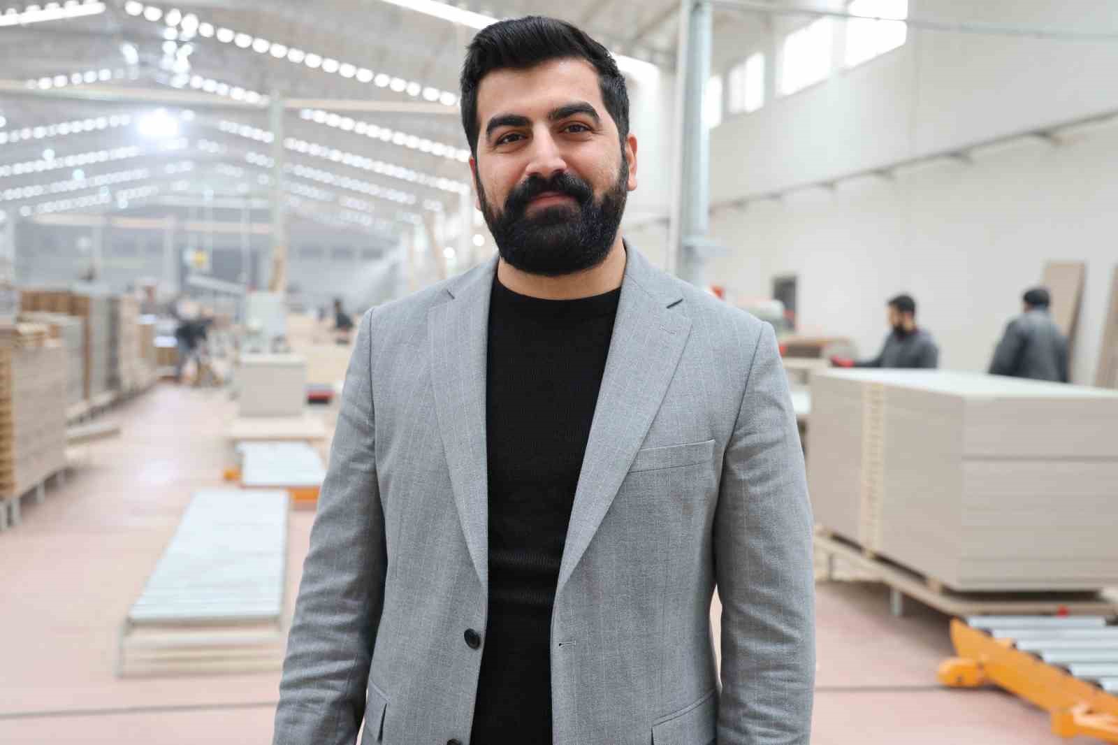 OSB’nin kadın ustaları erkeklere taş çıkartıyor