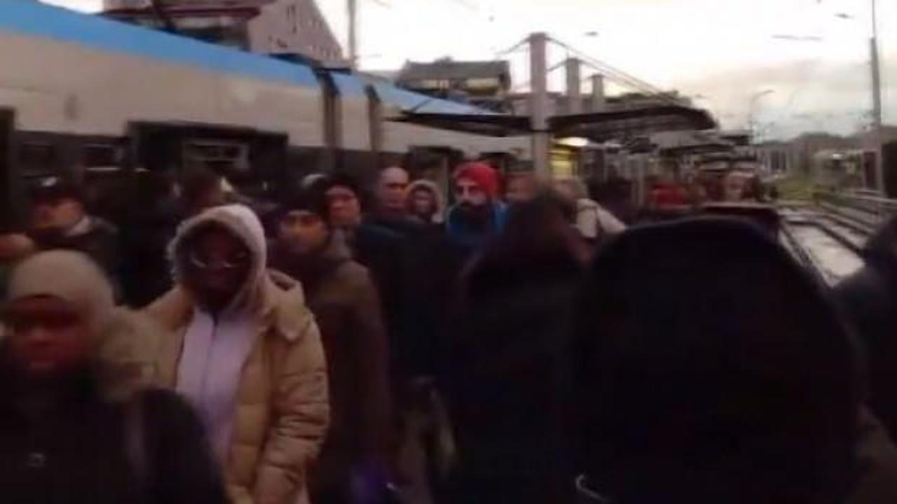 İstanbul’da tramvaylar çarpıştı!