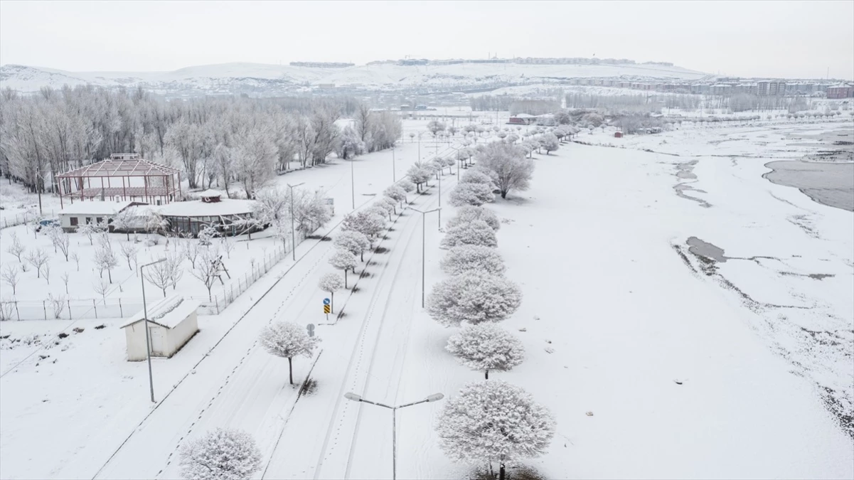 Van’da 124 Yerleşim Birimi Ulaşıma Kapandı
