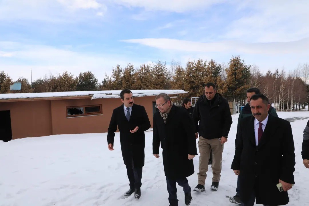 Kars’ta yanan kütük evin yerine yeni turistik tesis yapılacak