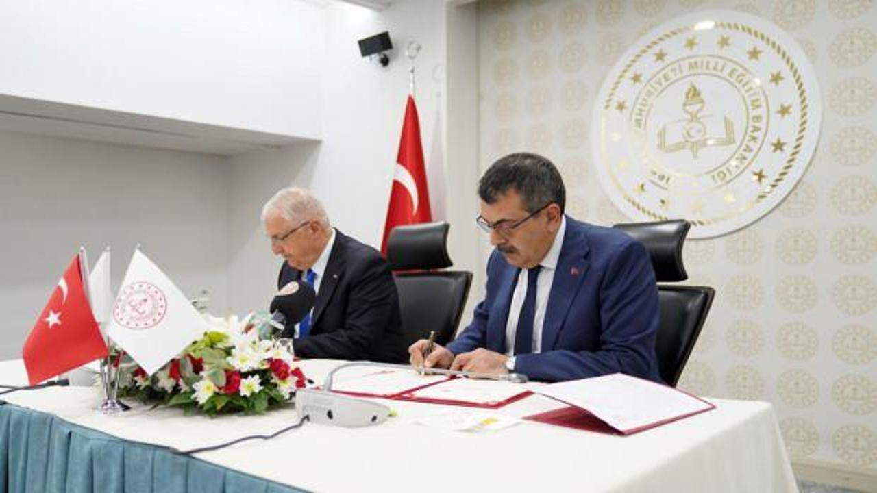 Liselilere burs müjdesi!