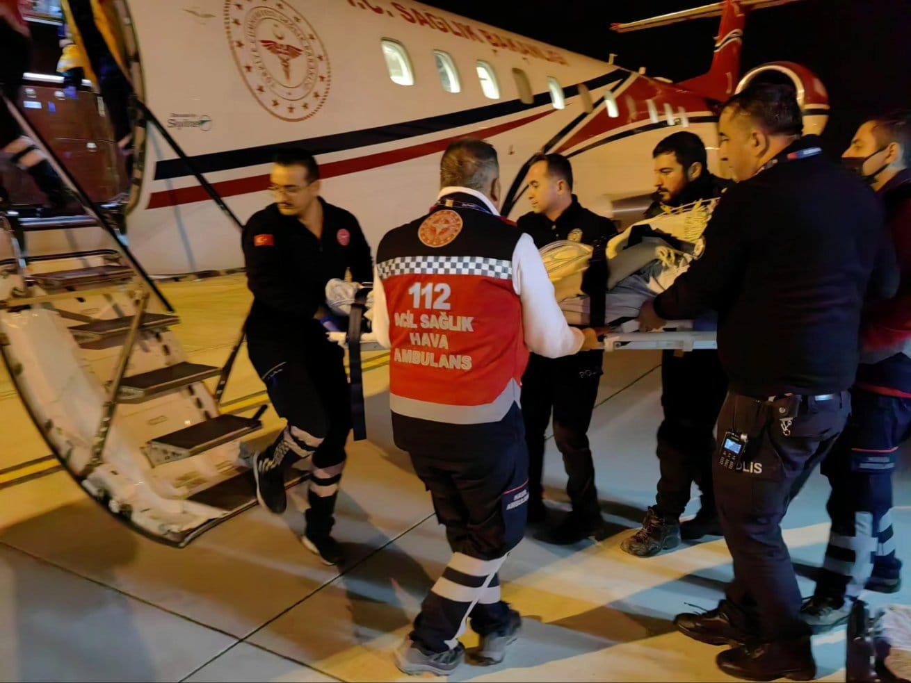 Vanlı Genç Ambulans Uçakla Ankara’ya Sevk Edildi