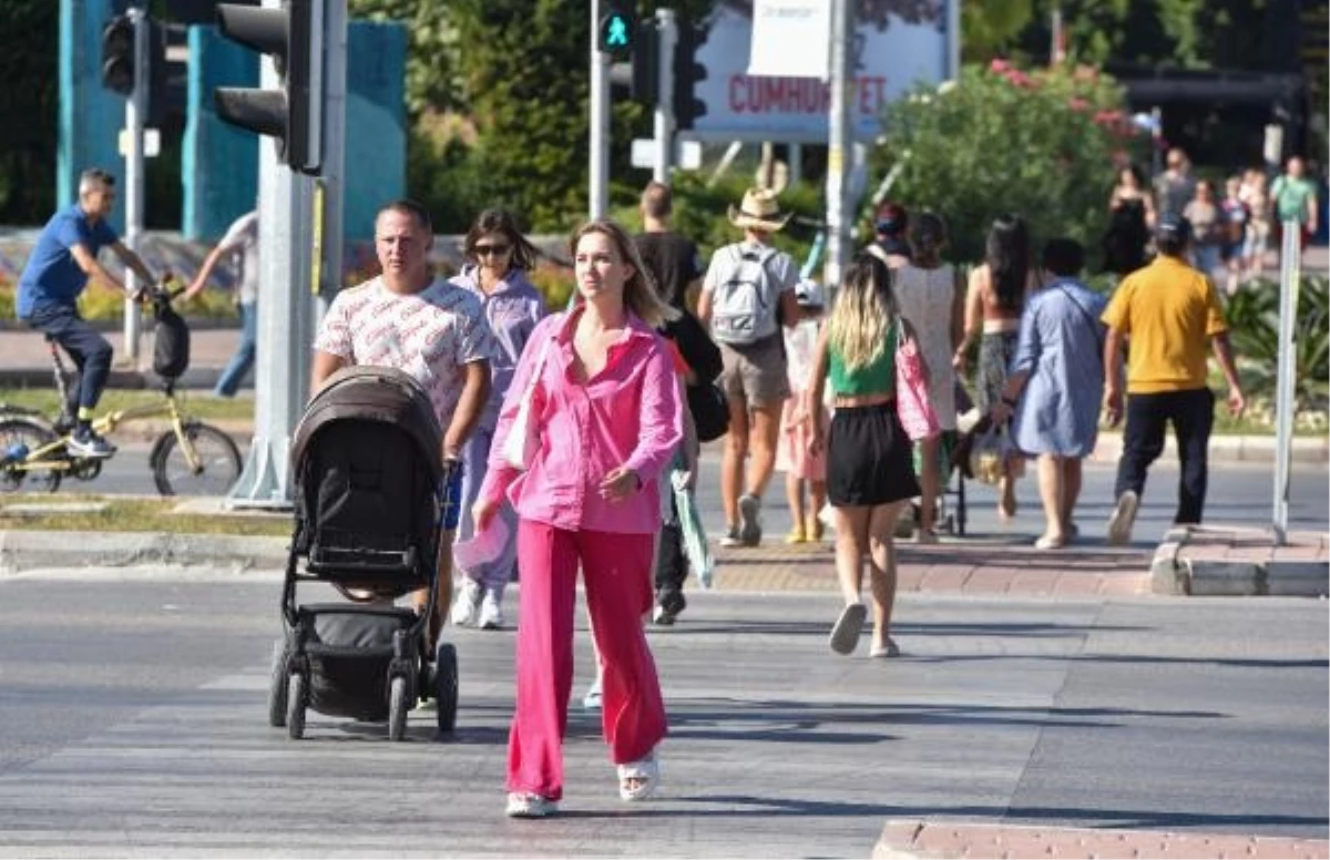 Türkiye’de en çok ikamet izni alan ülke vatandaşları Türkmenler oldu