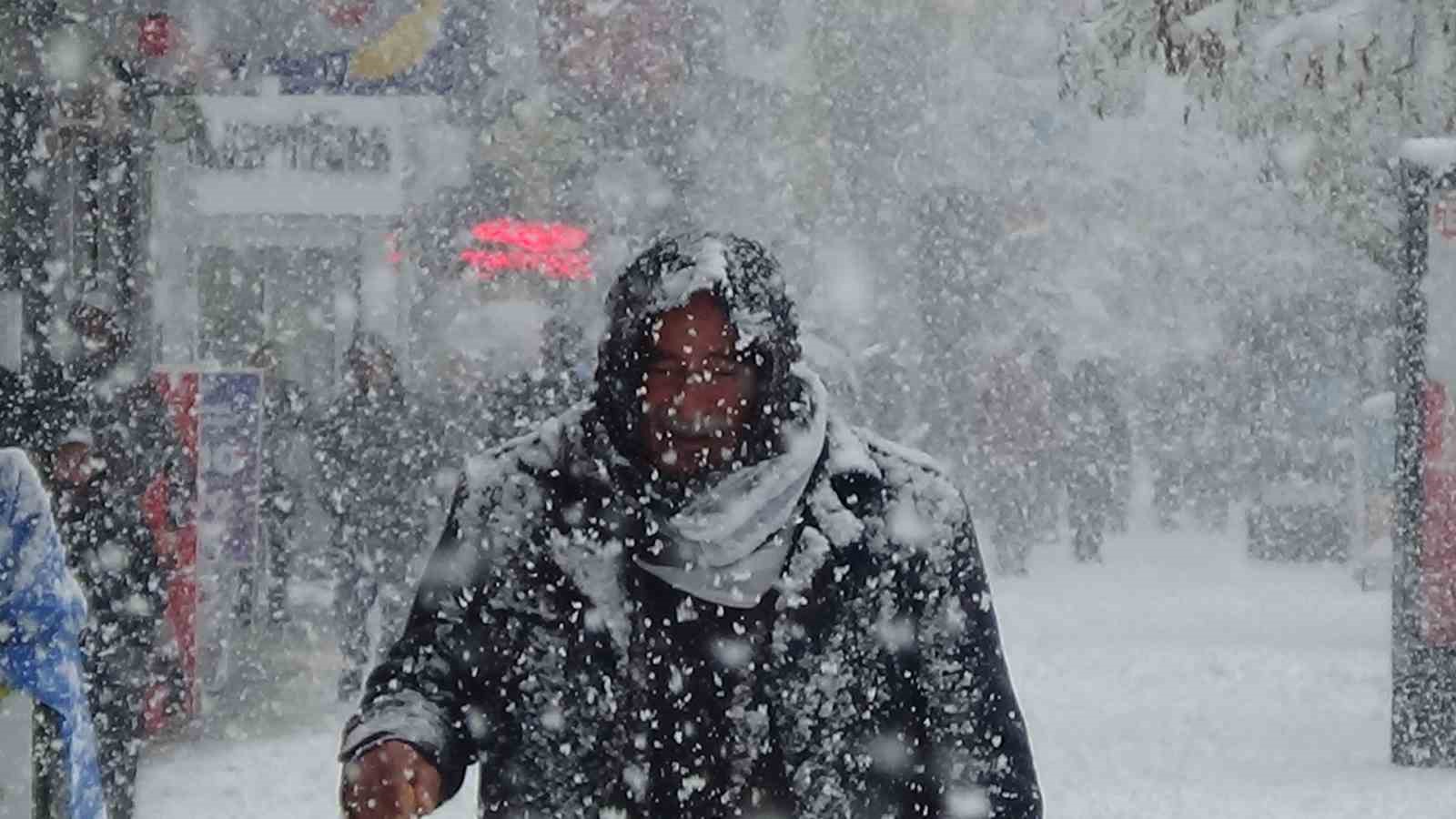 Van’da kar manzarası