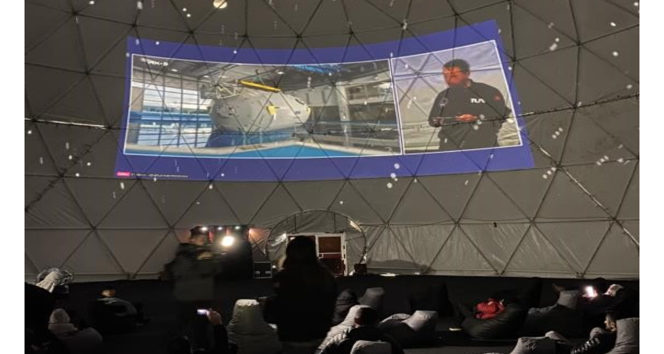 Taksim Meydanı’nda Uzay İstasyonu’nda Alper Gezeravcı canlı takip edildi