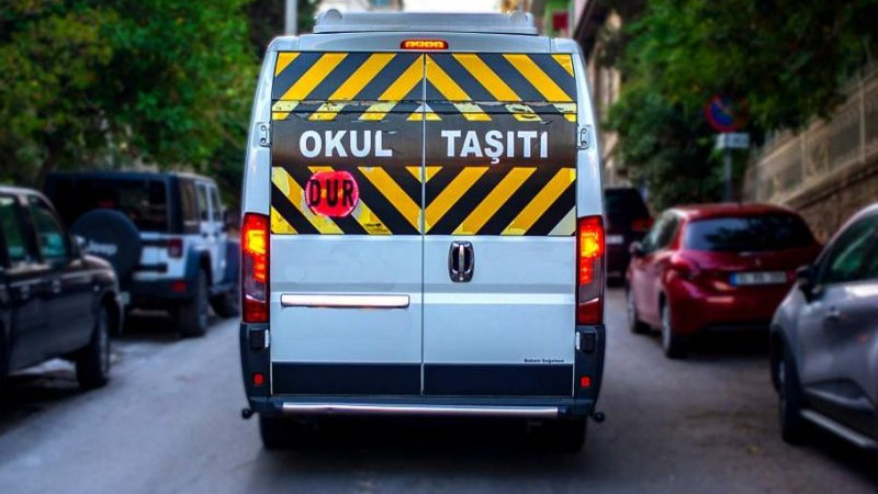 Van’da Velilerden Okul Servislerine Tepki!