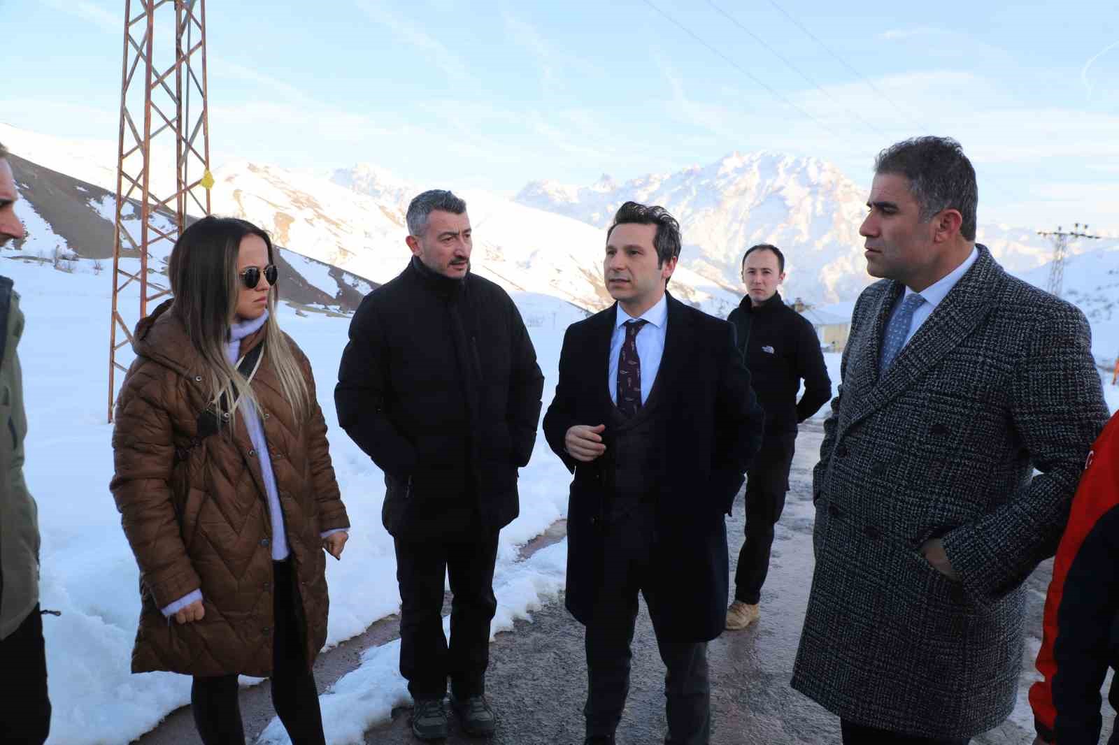Hakkari’de muhtemel deprem hazırlıkları sürüyor