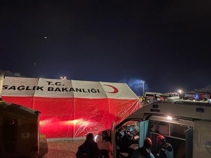 Bakan Koca: “Olay yerine görevlendirilen ambulans sayısı 10’a, UMKE ekibi sayısı 3’e çıkarıldı”