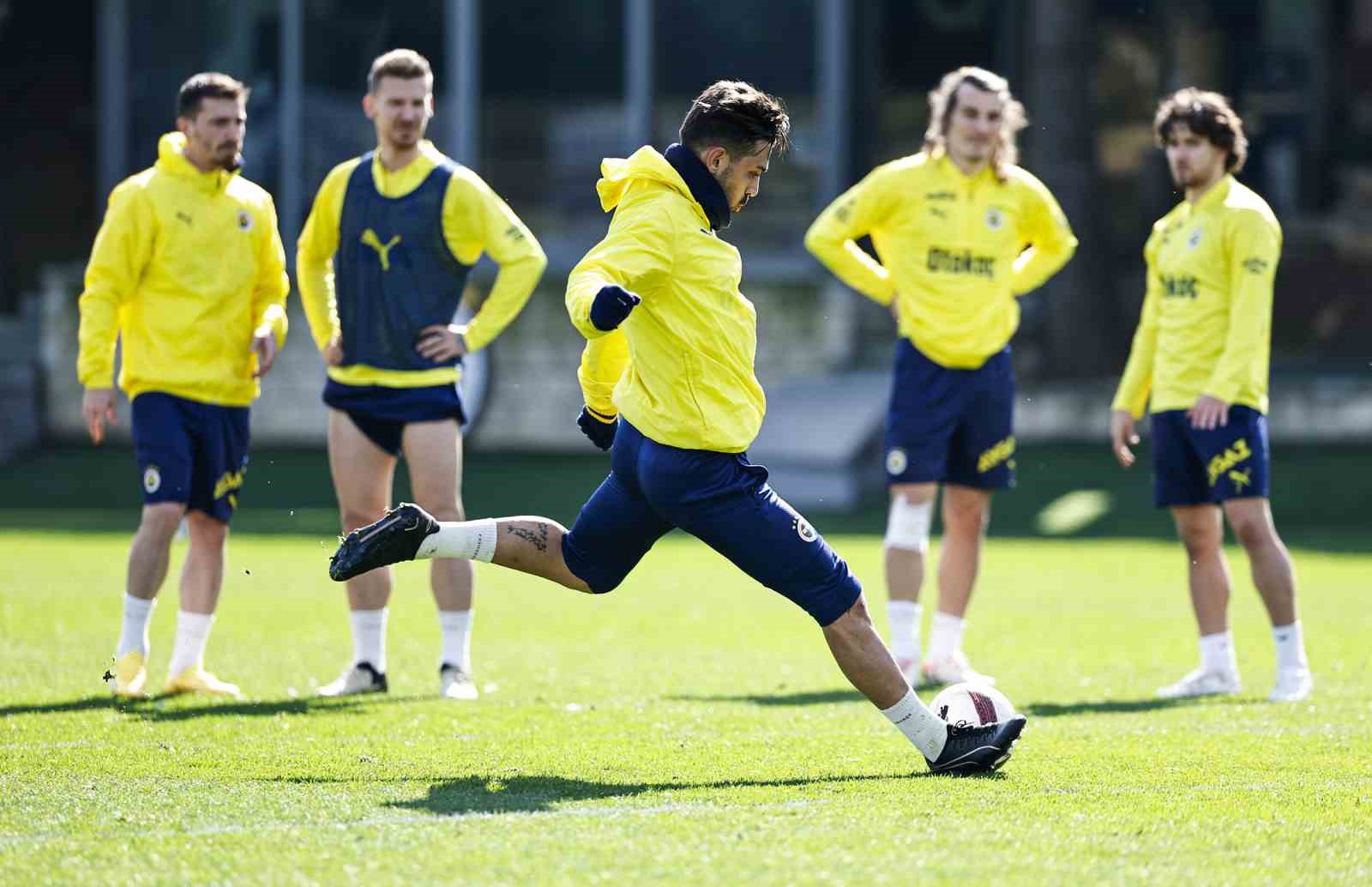 Fenerbahçe’de, Kasımpaşa mesaisi başladı