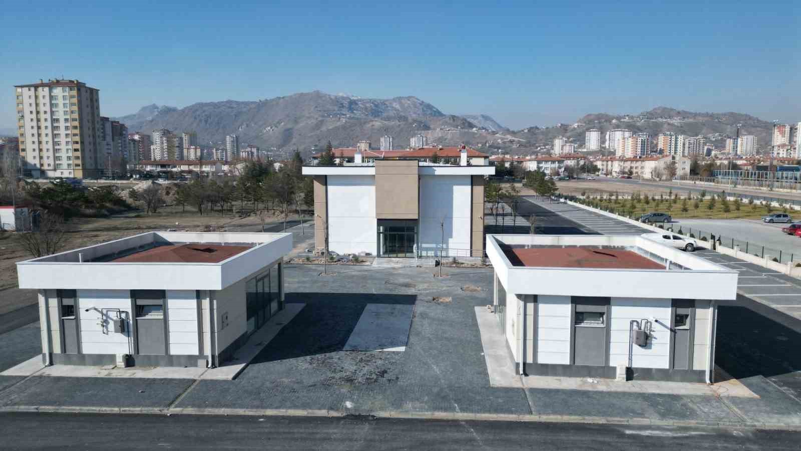 Yeniköy Mahallesi’ndeki Hatice-Azmi Nalbantoğlu Sağlık Ocağı açılış için gün sayıyor