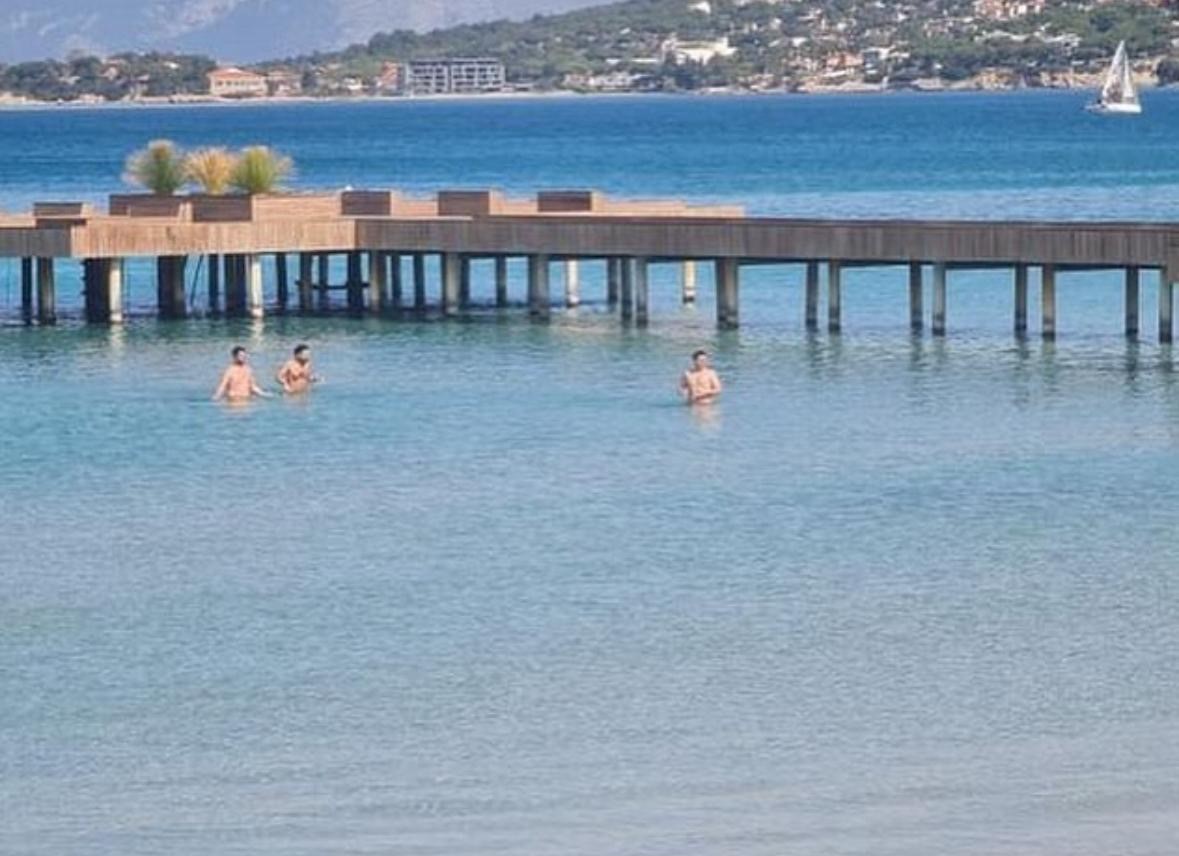 Çeşme’de Şubat ayında deniz keyfi