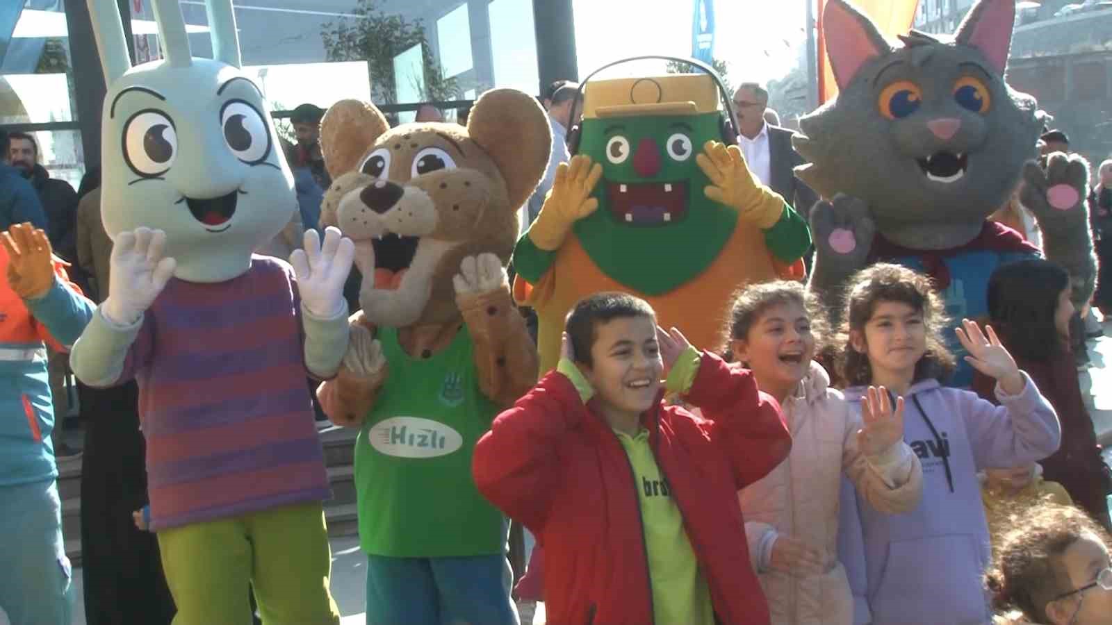 Başakşehir’de Altınşehir Millet Bahçesi açıldı