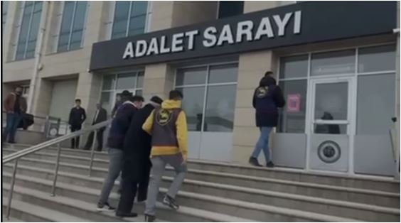 Van’da değişik suçlardan aranan 10 kişi tutuklandı