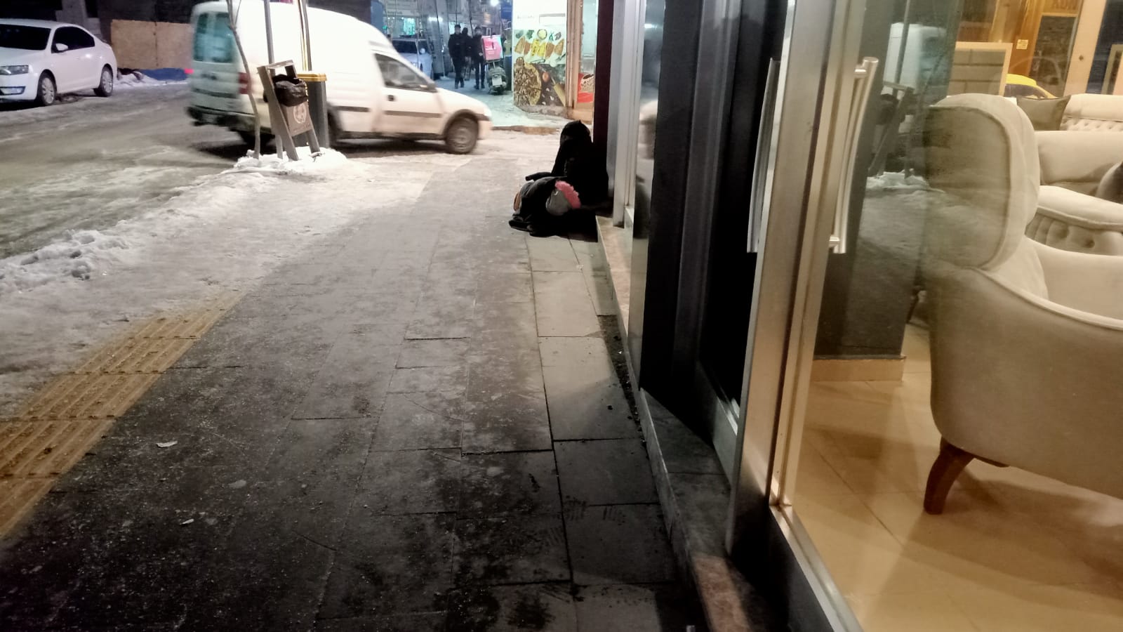 Van’da dilenciler duyguları sömürüyor  