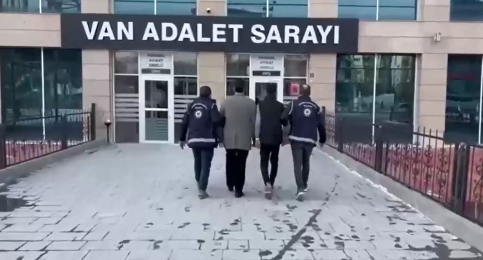 Van’da göçmen kaçakçılığı yapan 3 organizatör tutuklandı
