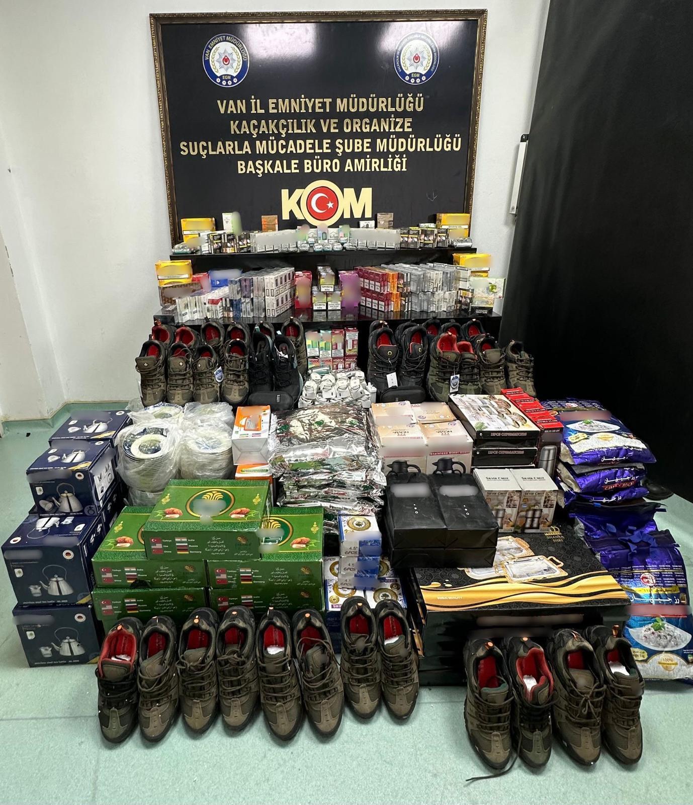 Van’da gümrük kaçağı malzemeler ele geçirildi