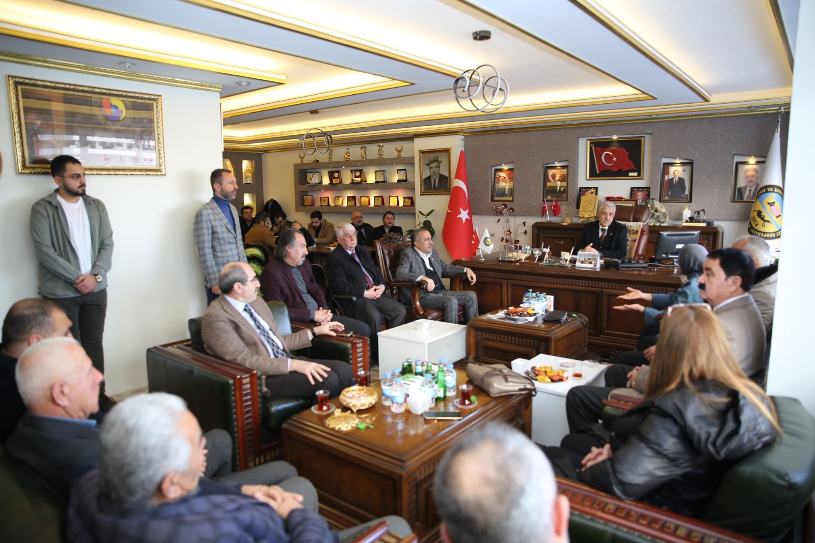 Abdulahat Arvas: Bütünleşik bir vizyonla yeni bir Van inşa edeceğiz