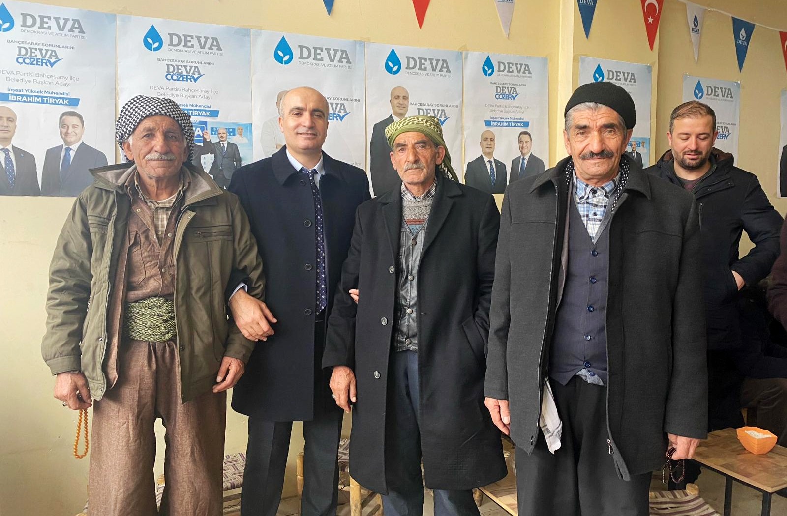 DEVA Partisi Bahçesaray seçim ofisi açıldı