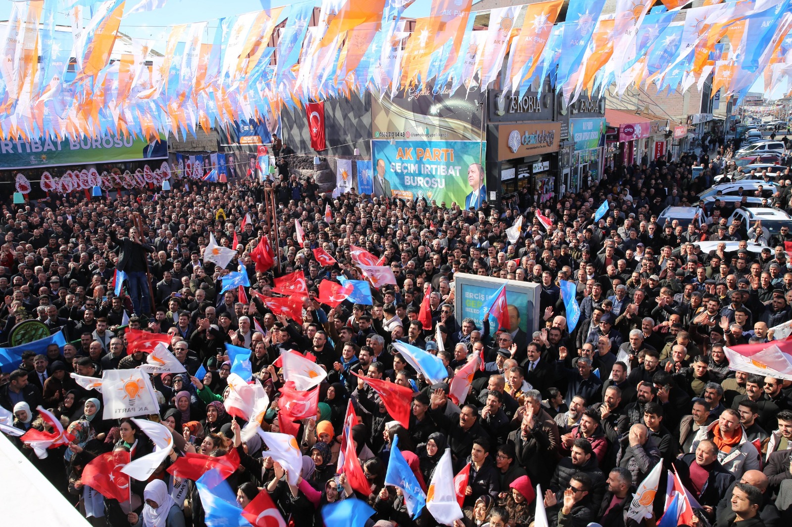 Arvas, baba ocağında konuştu: Adaletsizlik yapmayacağız, ötekileştirmeyeceğiz