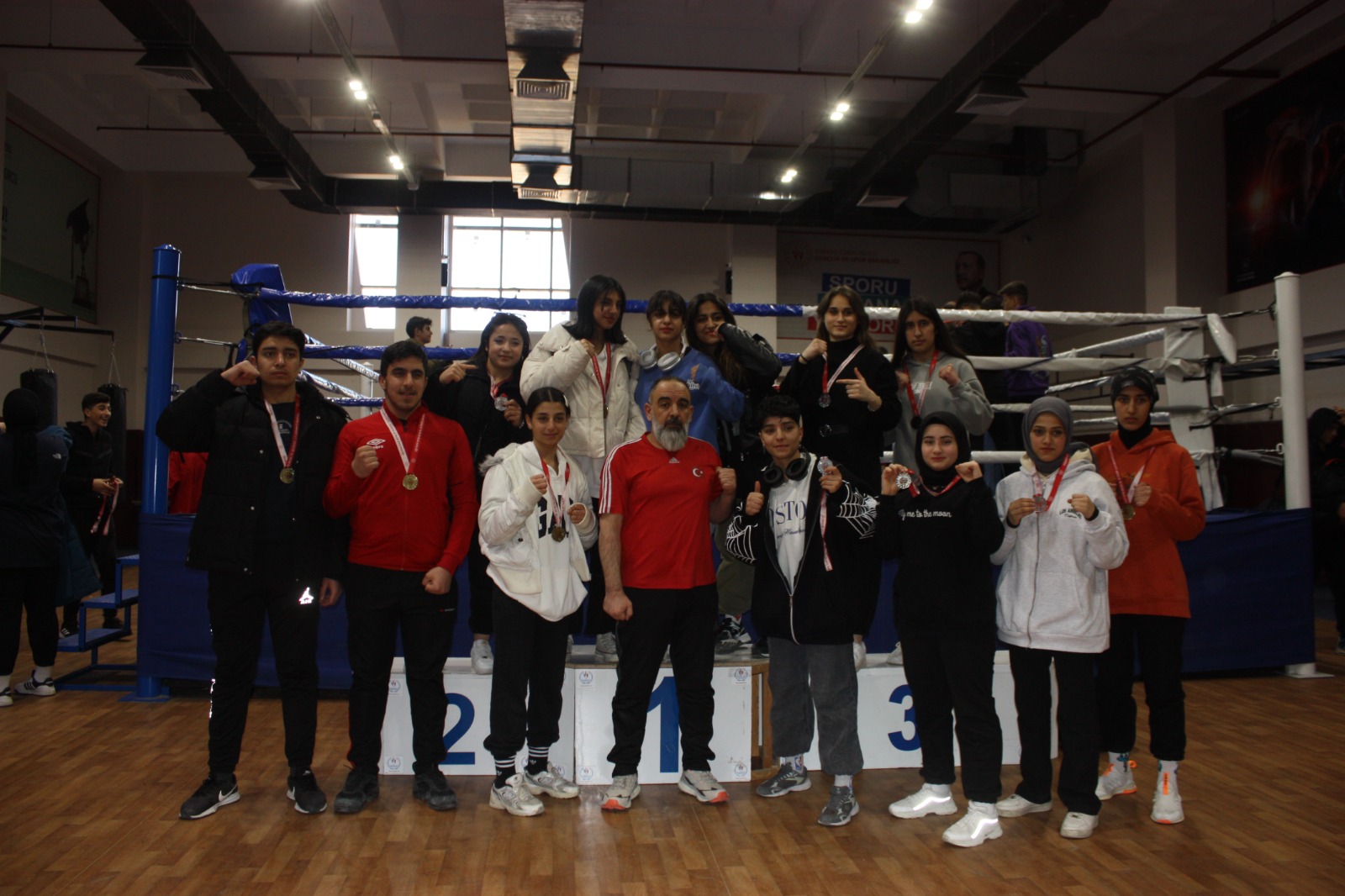 Vanlı öğrencilerden büyük başarı!