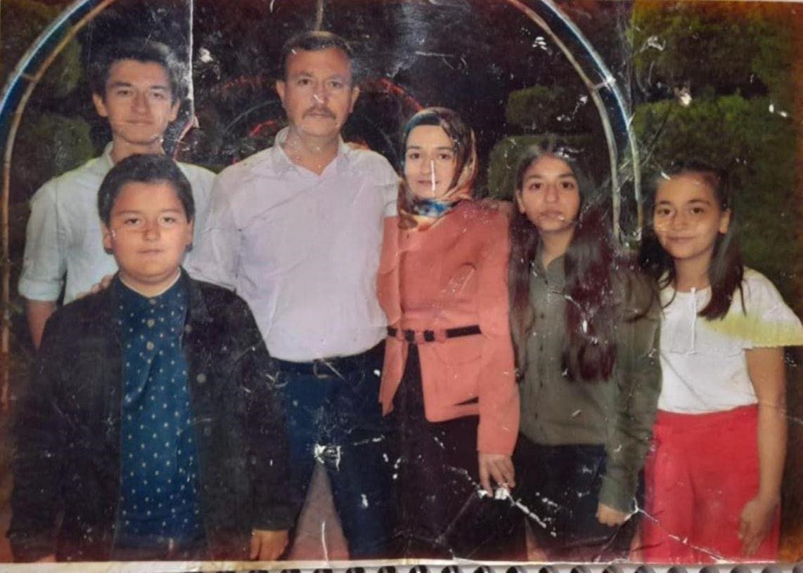 Gördüğü rüya üzerine ailesinin vefat ettiğini anlayan acılı baba, depremde eşini ve 4 evladını kaybetti