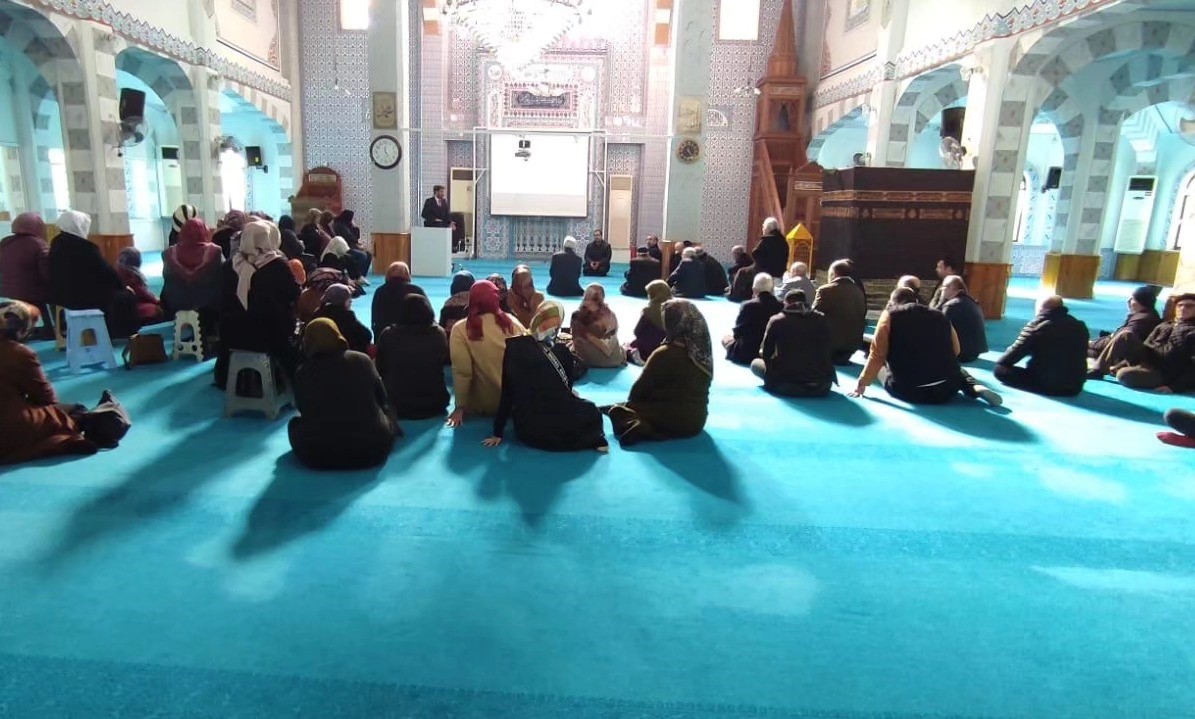 Nazilli’de umre eğitim seminerleri devam ediyor