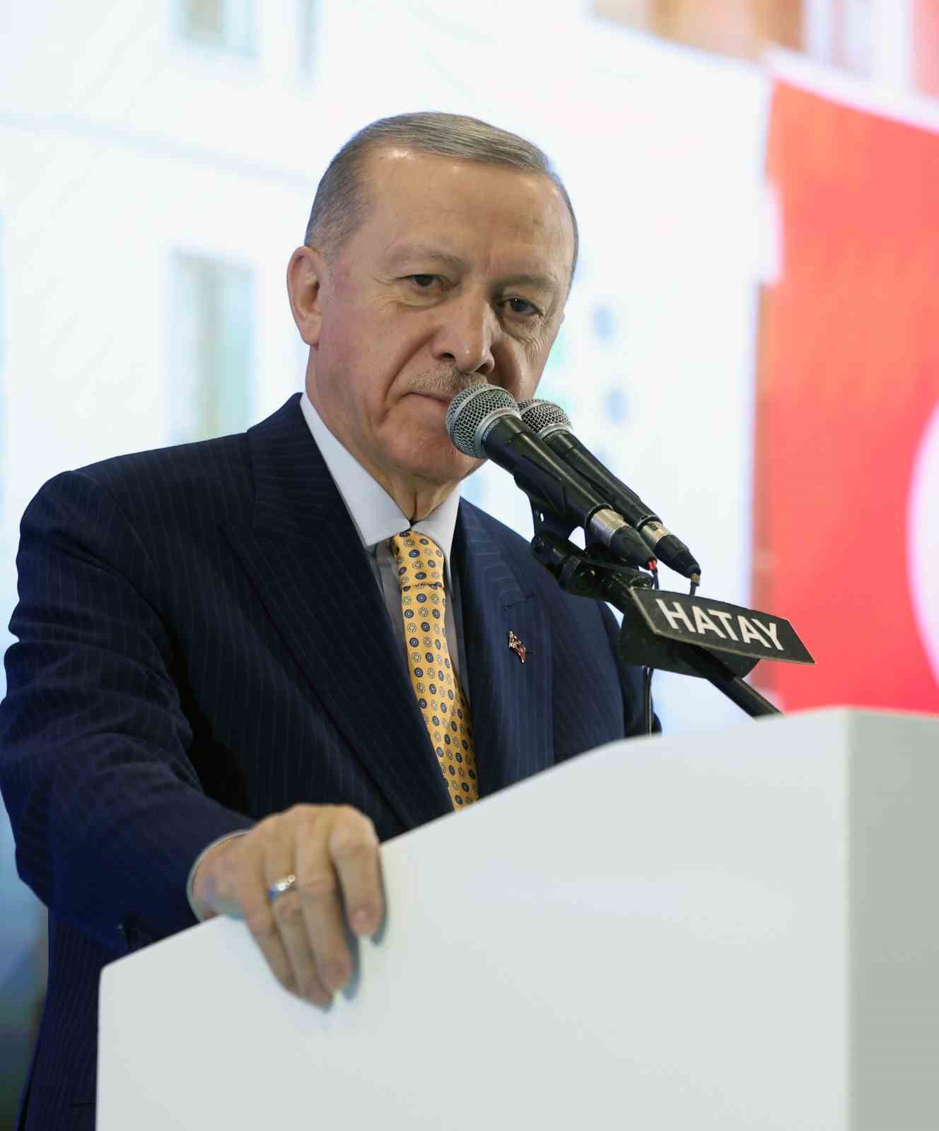 Cumhurbaşkanı Erdoğan, Hatay’da kura çekim ve konut teslim törenine katıldı