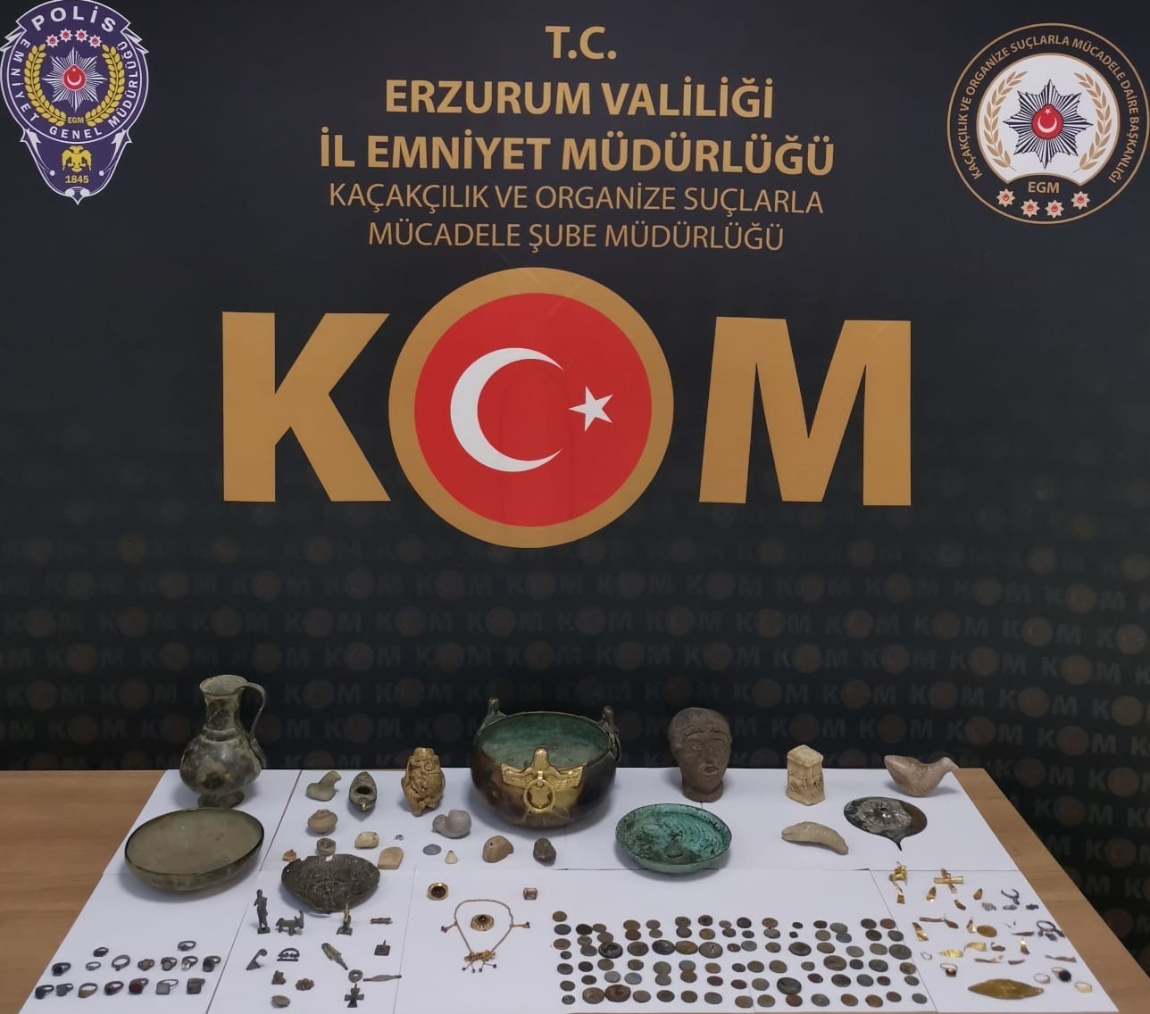 Erzurum’da tarihi eser operasyonu: 182 adet tarihi eser ele geçirildi