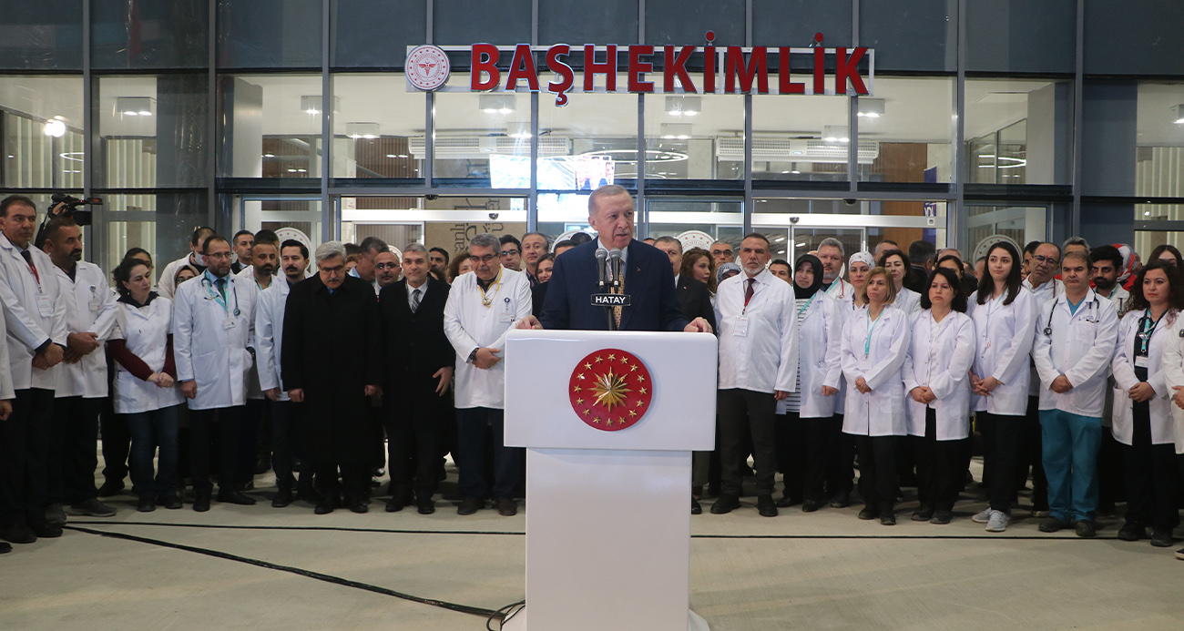 Cumhurbaşkanı Erdoğan: “85 milyon, asrın birlikteliğini sergileyerek şehirlerimizi en kısa sürede ayağa kaldırmanın yollarını arayacağız”