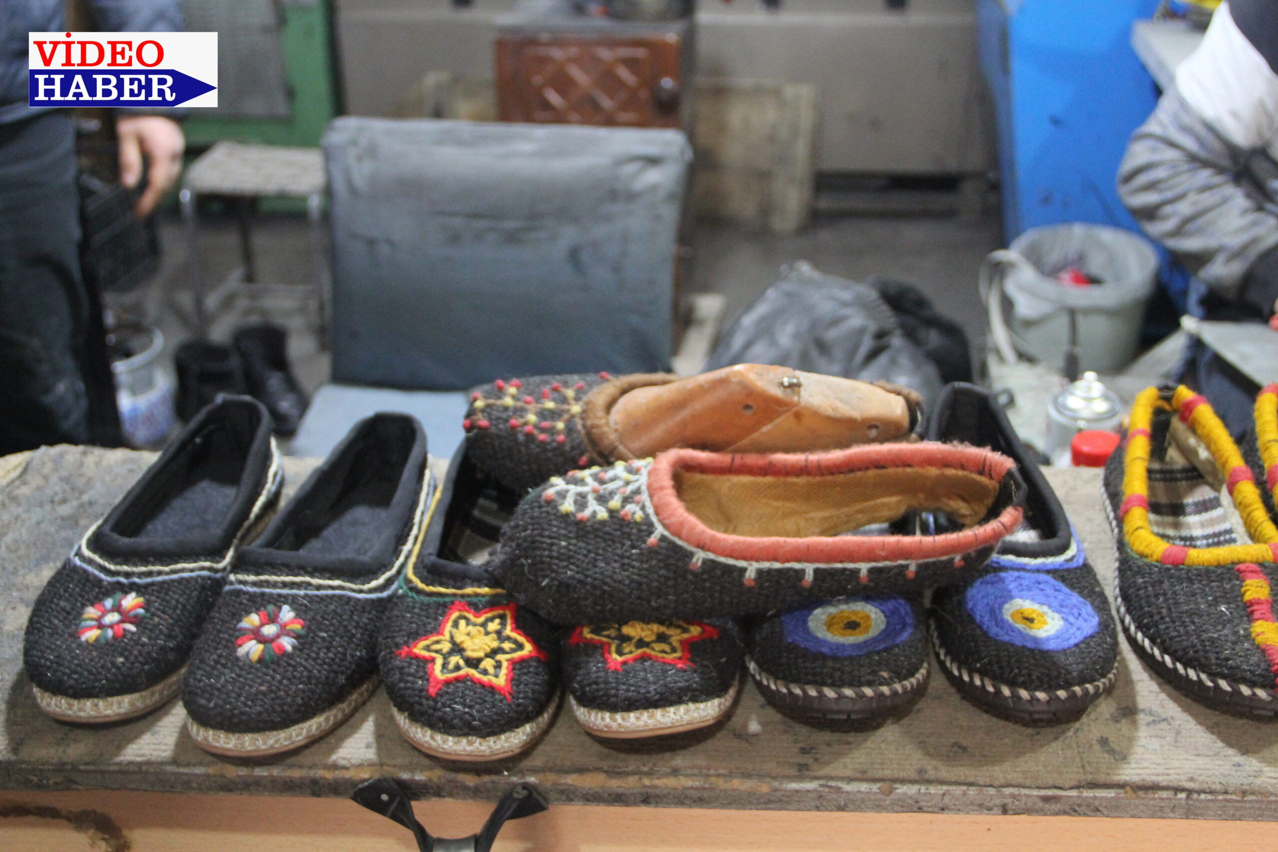 Geleneksel ayakkabı “Reşik” Van’da yaşatılmaya devam ediliyor