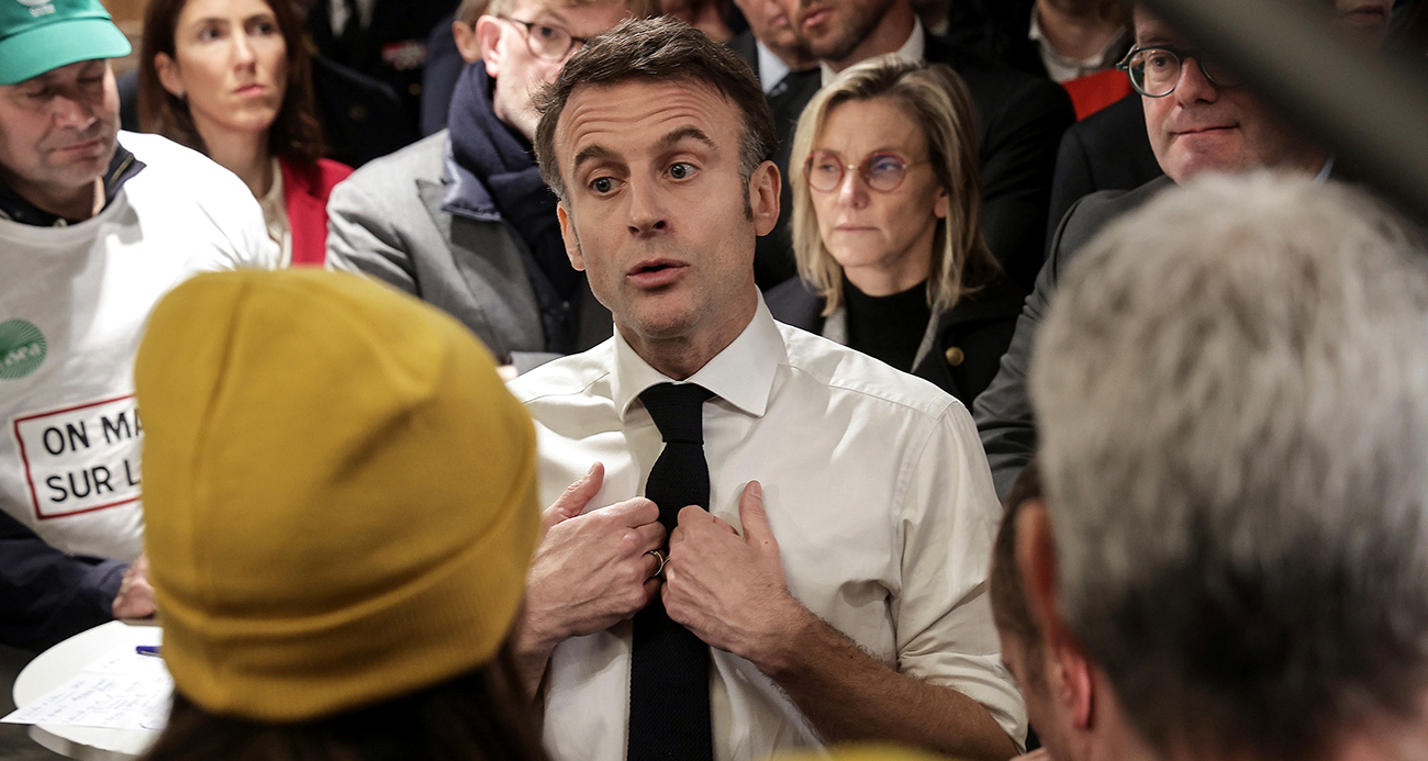 Fransız çiftçiler Macron’un katıldığı tarım fuarını bastı