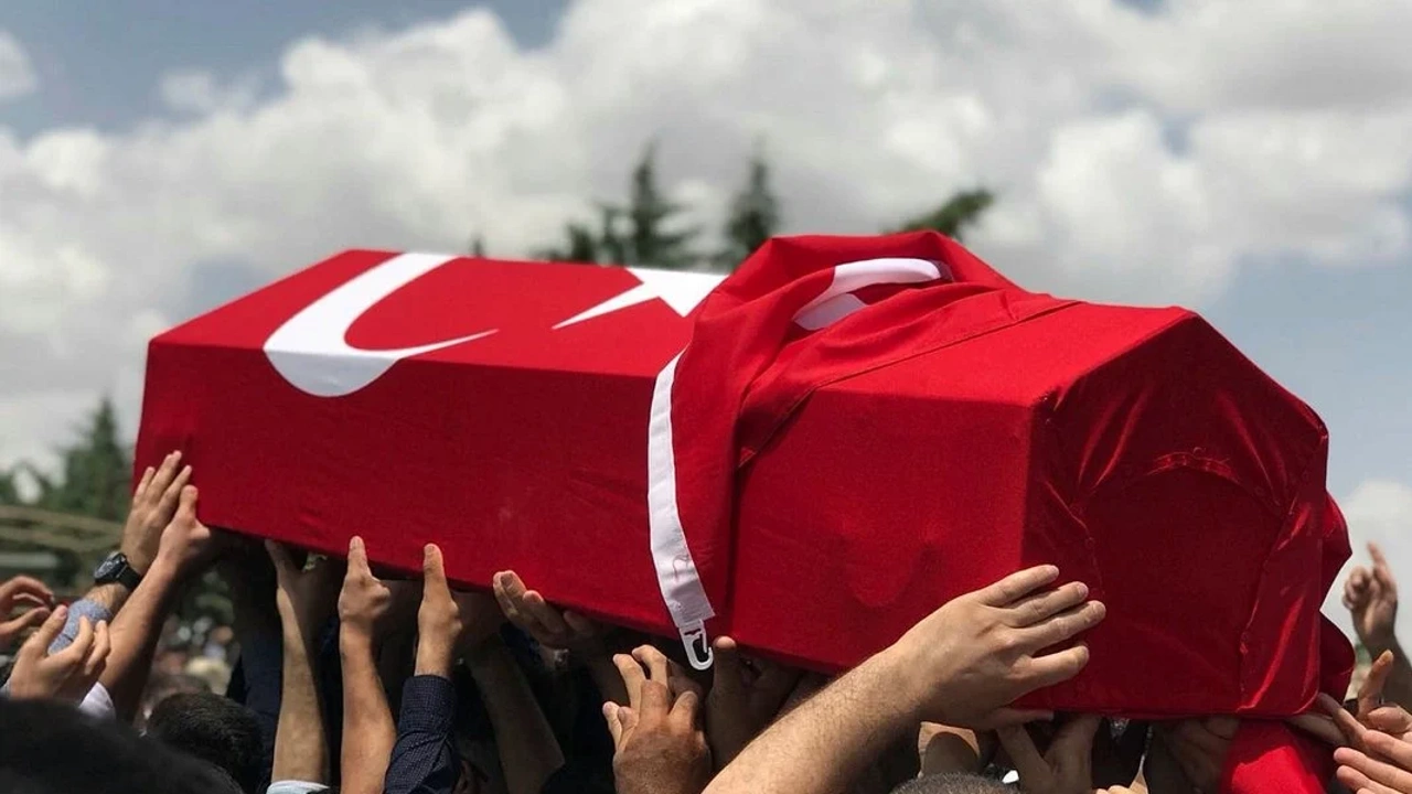 Son Dakika… Pençe-Kilit bölgesinde 1 askerimiz şehit oldu