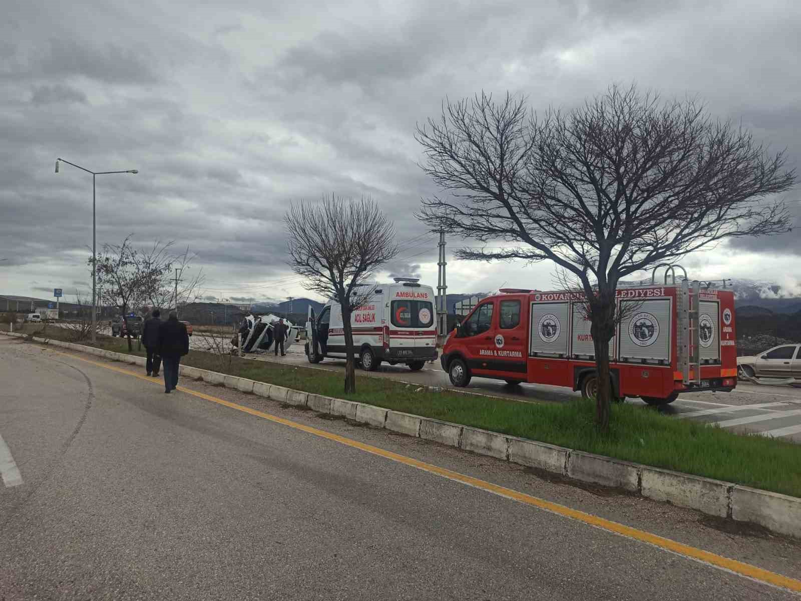 Elazığ’da otomobil takla attı: 1 yaralı