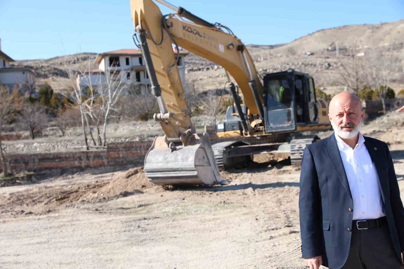 Başkan Çolakbayrakdar: “Kocasinan’ın her bir köşesine en kaliteli hizmeti ulaştırıyoruz”